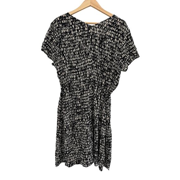Eileen Fisher 100% Silk Mini Dress Womens 1X Black Boho Chic Artsy Miniamlist - Picture 2 of 15